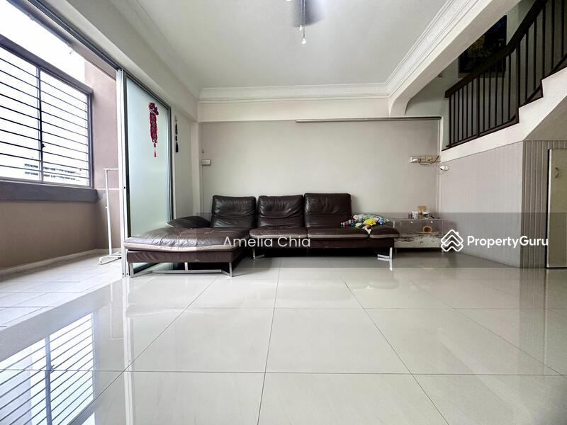 640 Hougang Avenue 8