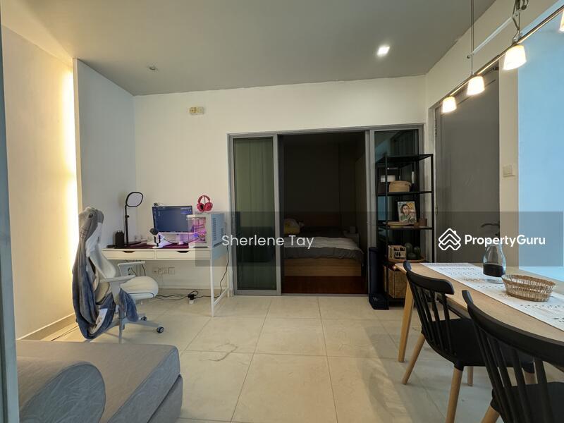 Condominium for Sale: D05, 117484