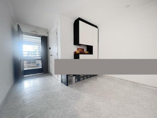 HDB Apartment for Sale: Bukit Panjang, D23, 670503