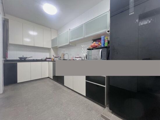 HDB Apartment for Sale: Bukit Panjang, D23, 670503
