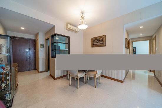 Lakeholmz Condominium For Sale, $1,400,000, 2 Bed 2 Bath 1,023 sqft $1,369.00 psf