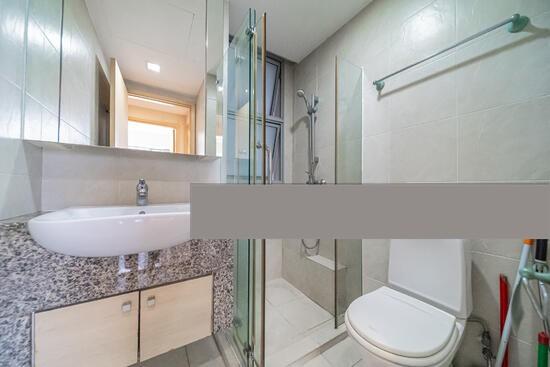 Lakeholmz Condominium For Sale, $1,400,000, 2 Bed 2 Bath 1,023 sqft $1,369.00 psf