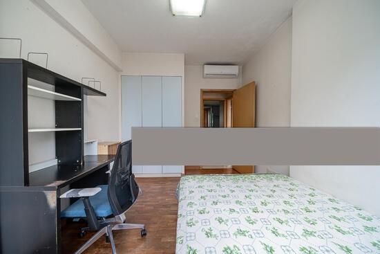 Lakeholmz Condominium For Sale, $1,400,000, 2 Bed 2 Bath 1,023 sqft $1,369.00 psf