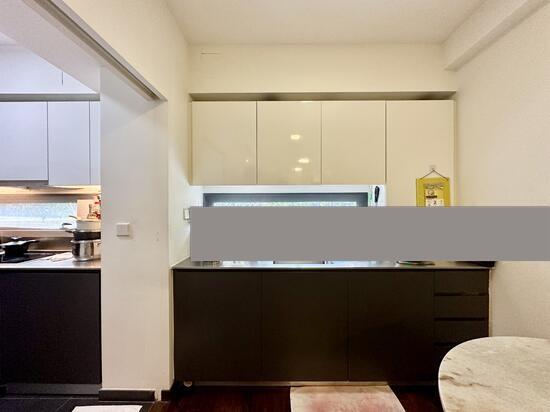 Prop-GPT: Apartment: D09 Cairnhill Hijauan
