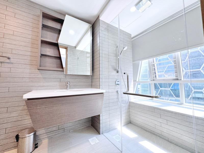 V on Shenton Condominium For Sale, $1,098,0001 Bath 474 sqft $2,316.00 psf