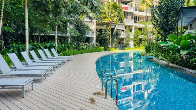 Grandeur Park Residences Condominium For Sale, $1,200,000, 2 Bed 1 Bath 560 sqft $2,143.00 psf