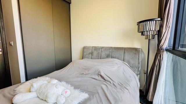 Grandeur Park Residences Condominium For Sale, $1,200,000, 2 Bed 1 Bath 560 sqft $2,143.00 psf