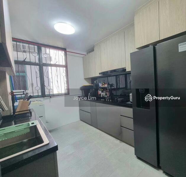 HDB Flat for Sale: D23, 670476