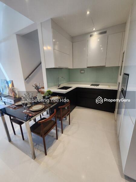 Condominium for Sale: Anson, D02, 079118