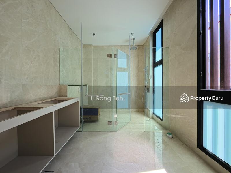  DEALMAKERS  D16 | BRAND NEW BEDOK WALK SEMI D! ATTRACTIVE PSF!