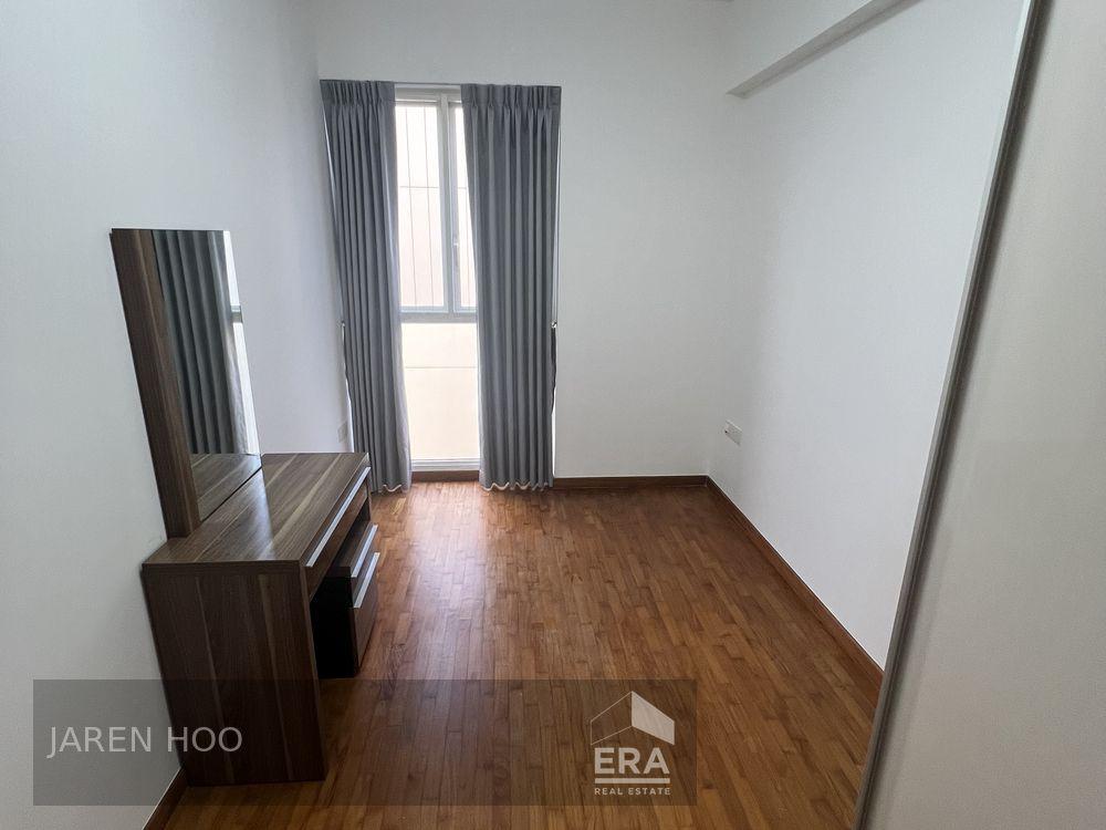Condominium for Sale: Woodlands Drive 16, Woodlands, D25, 737881