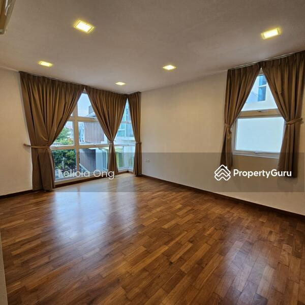 Semi-Detached for Sale: D27, 757399