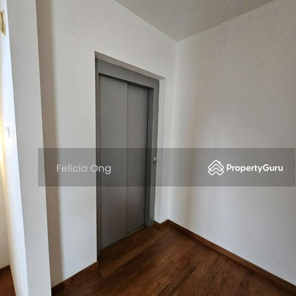 Semi-Detached for Sale: D27, 757399