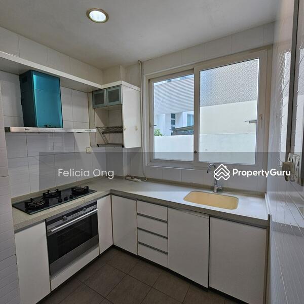 Semi-Detached for Sale: D27, 757399