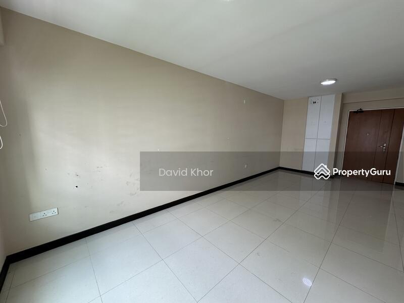 HDB Flat for Sale: Yishun, D27, 761504
