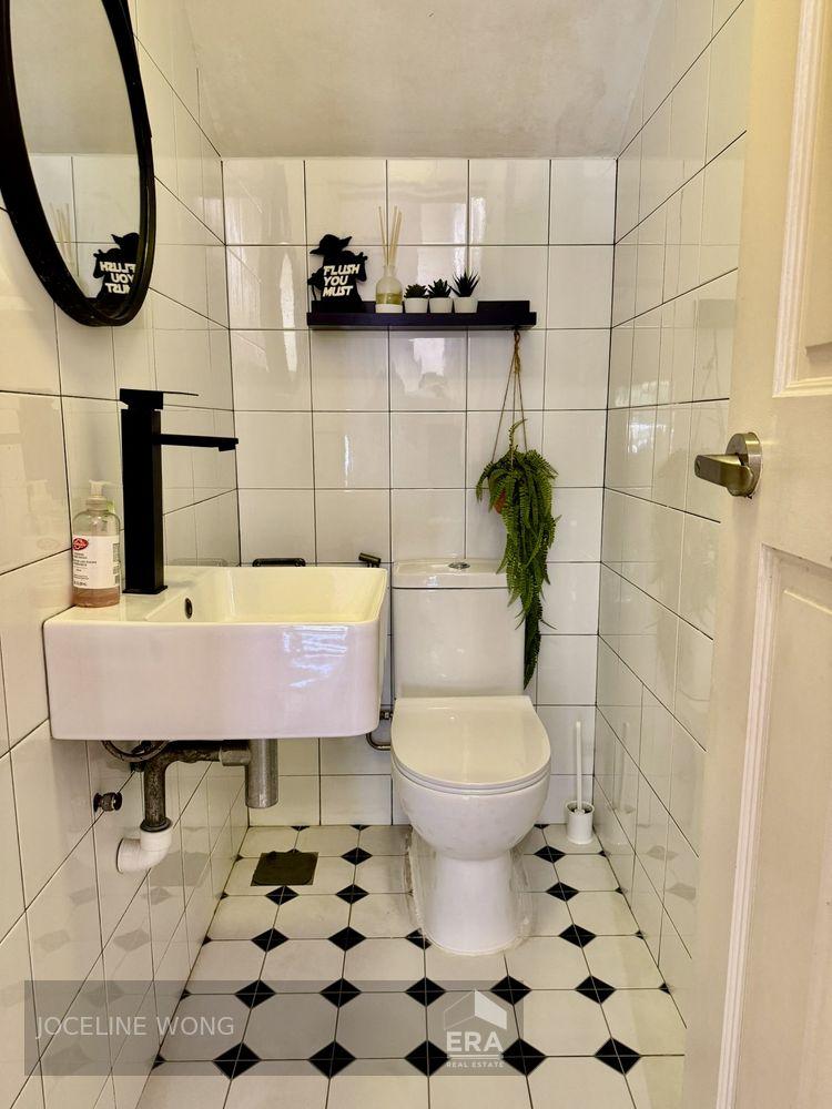Terrace for Sale: Westwood Terrace, Boon Lay, D22, 648617