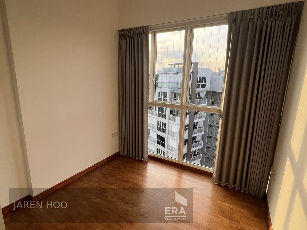Condominium for Sale: Woodlands Drive 16, Woodlands, D25, 737881