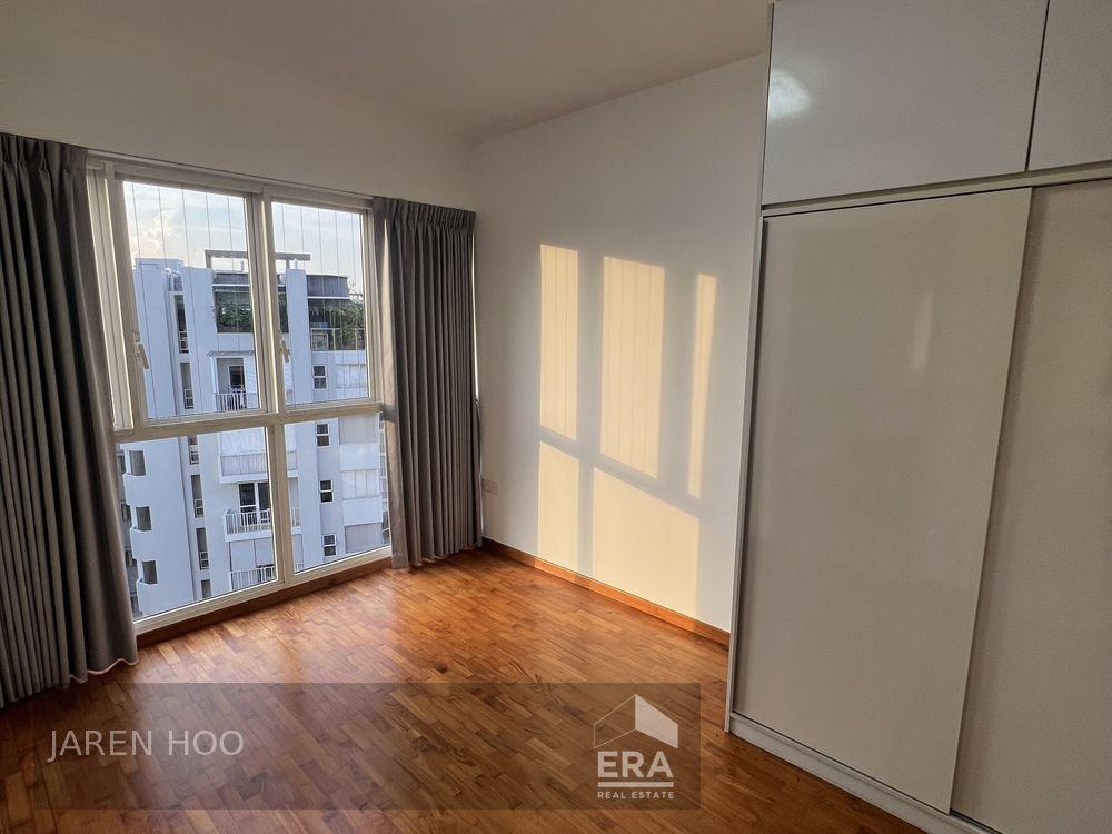 Condominium for Sale: Woodlands Drive 16, Woodlands, D25, 737881