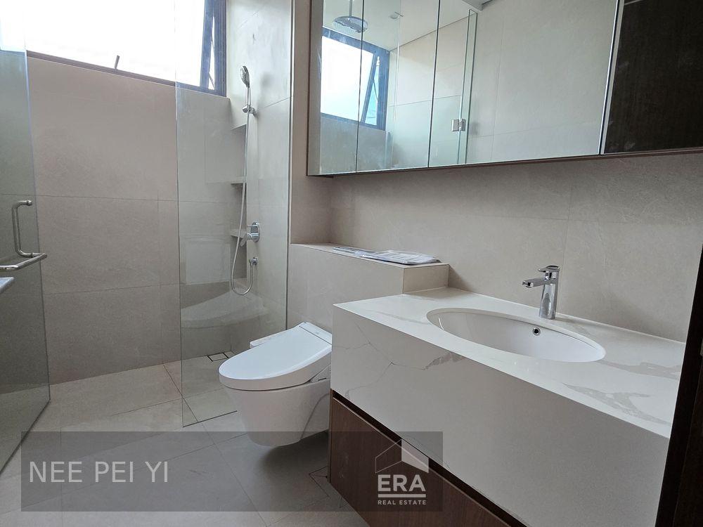 Prop-GPT: Detached: D15  Frankel Estate