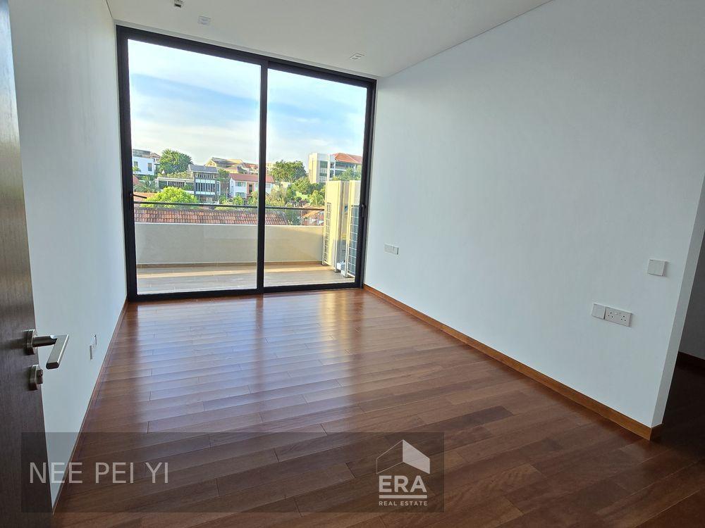 Detached for Sale: Frankel Avenue, D15, 458151