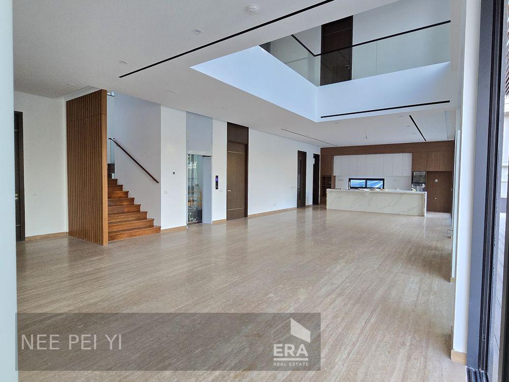 Detached for Sale: Frankel Avenue, D15, 458151