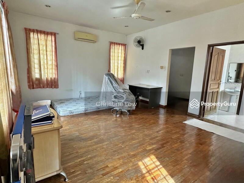 999yr Detached Original 3 storey Jln Merdu/Compassvale LRT/Seng Kang MRT