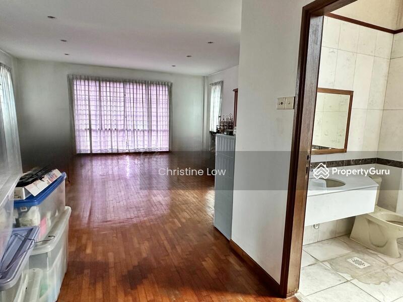 999yr Detached Original 3 storey Jln Merdu/Compassvale LRT/Seng Kang MRT