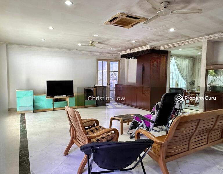 999yr Detached Original 3 storey Jln Merdu/Compassvale LRT/Seng Kang MRT