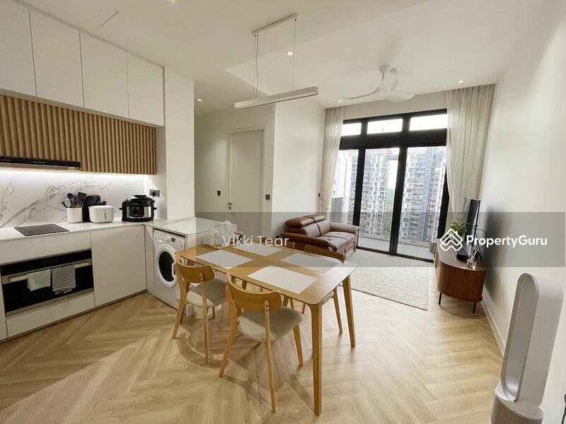 Condominium for Sale: D23, 679522