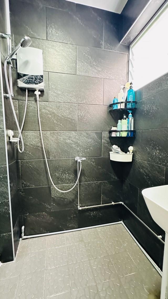 HDB Apartment for Sale: Yishun, D27, 760641