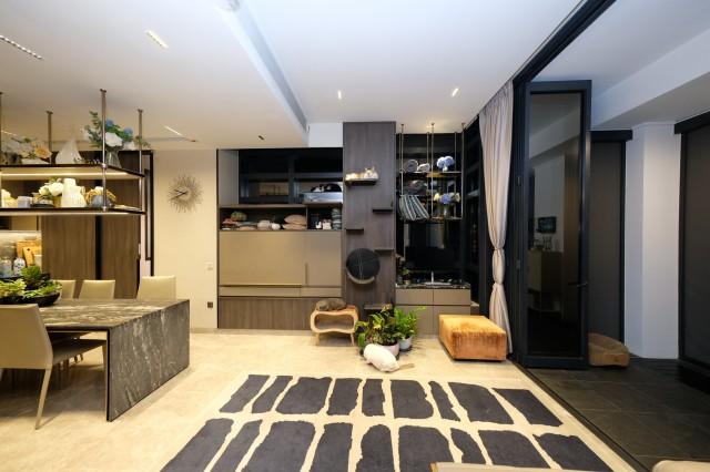 Nouvel 18 Condominium For Sale, $5,340,000, 2 Bed 2 Bath 1,335 sqft $4,000.00 psf