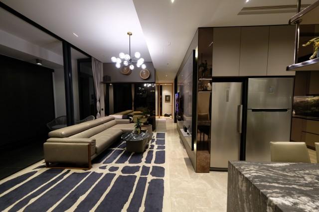 Nouvel 18 Condominium For Sale, $5,340,000, 2 Bed 2 Bath 1,335 sqft $4,000.00 psf