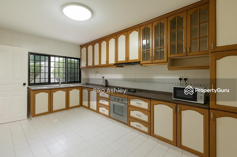 Rare Freehold Corner Terrace in D19