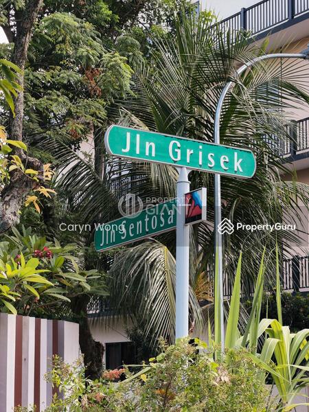 GIANTBrand New 4 Levels Semi-D w Pool & Lift