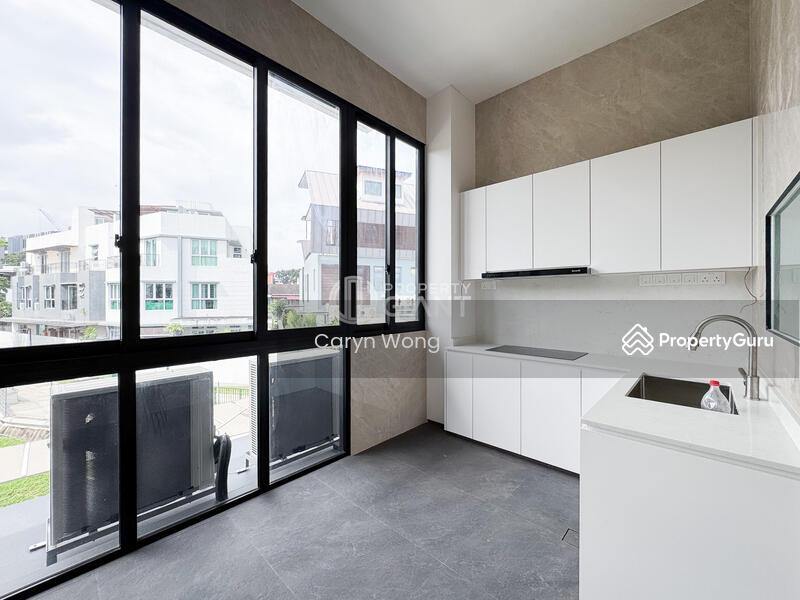 GIANTBrand New 4 Levels Semi-D w Pool & Lift