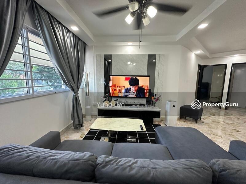 HDB Flat for Sale: Jurong, D22, 600319