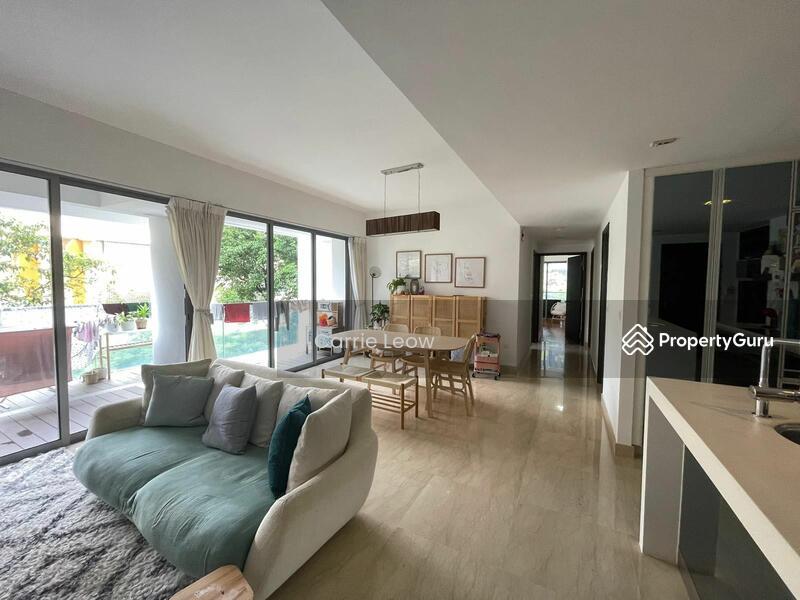 Apartment for Sale: Cairnhill, D09, 220000