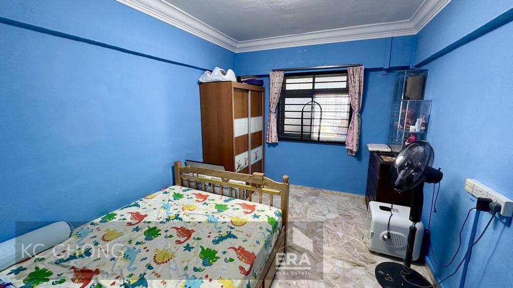 HDB - 2 room for Sale: Bukit Batok Street 21, Bukit Batok, D23, 650217