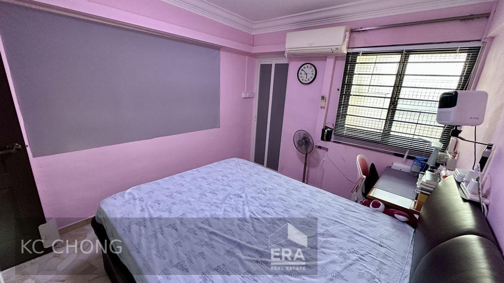 HDB - 2 room for Sale: Bukit Batok Street 21, Bukit Batok, D23, 650217
