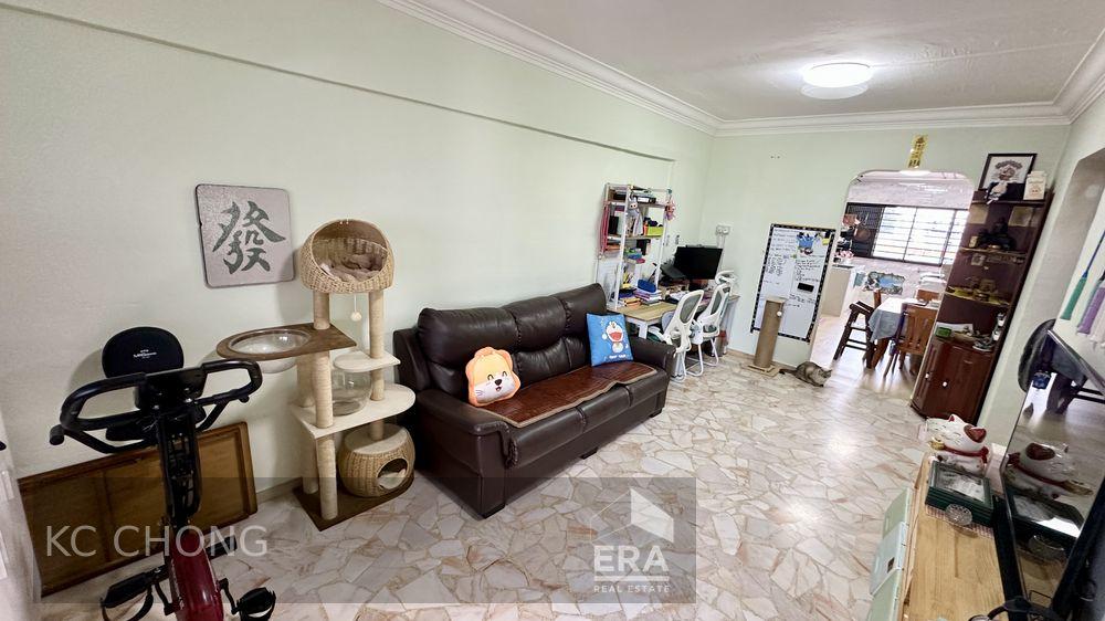 HDB - 2 room for Sale: Bukit Batok Street 21, Bukit Batok, D23, 650217