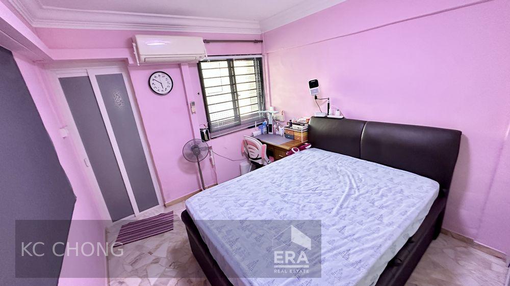 HDB - 2 room for Sale: Bukit Batok Street 21, Bukit Batok, D23, 650217