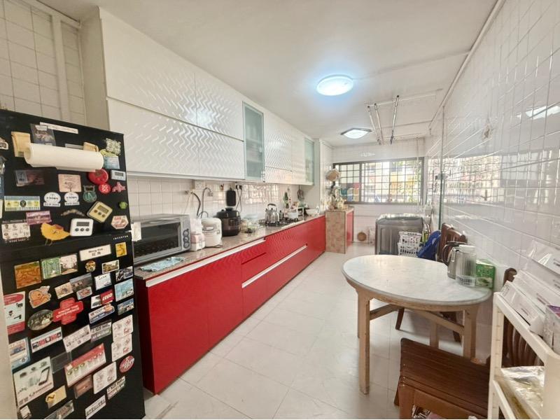 HDB Apartment for Sale: Tampines, D18, 520840