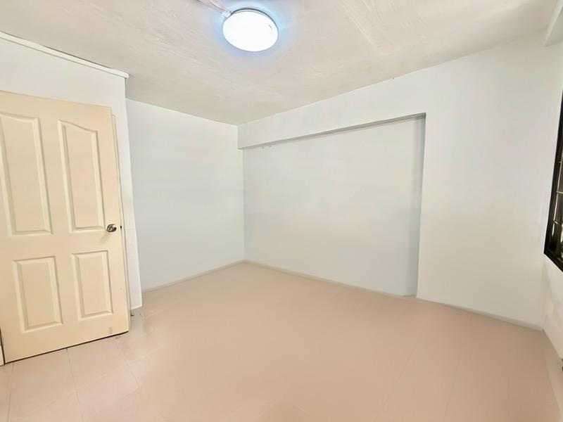 HDB Apartment for Sale: Tampines, D18, 520840
