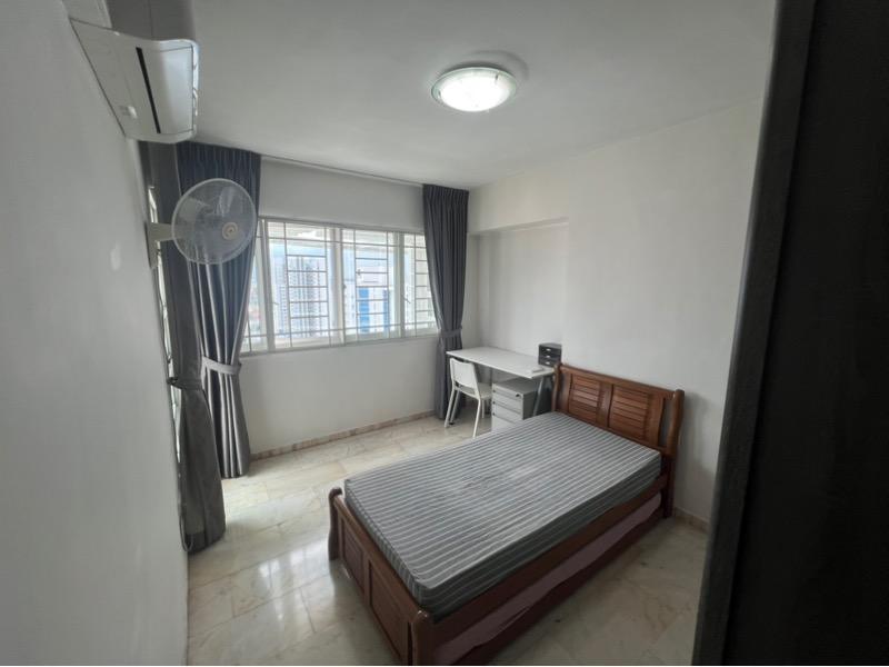 620 Bukit Batok Central HDB Apartment For Sale, $918,000, 3 Bed 2 Bath 1,184 sqft $775.00 psf