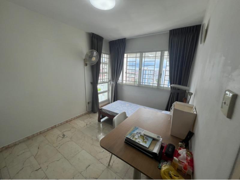 620 Bukit Batok Central HDB Apartment For Sale, $918,000, 3 Bed 2 Bath 1,184 sqft $775.00 psf