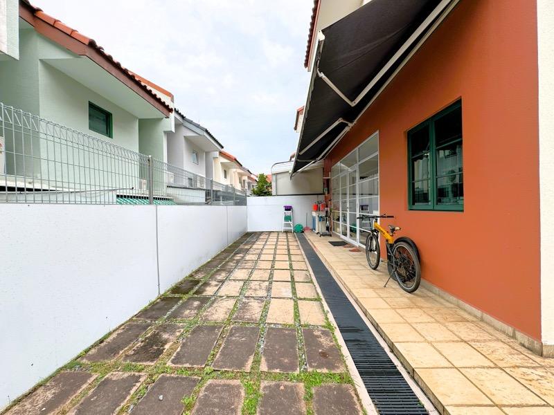 Saint Nicholas View Semi-Detached House For Sale, $4,650,000, 5 Bed 4 Bath 2,700 sqft $890.00 psf