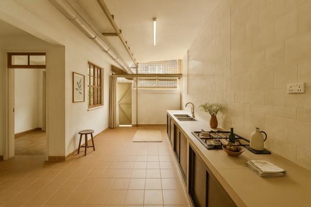  Original 2 Storey Terrace @ Sennett Estate Potong Pasir MRT vicinity ?Eminence Landed? Terraced House For Sale, $3,500,000, 4 Bed 2 Bath 1,800 sqft $2,333.00 psf