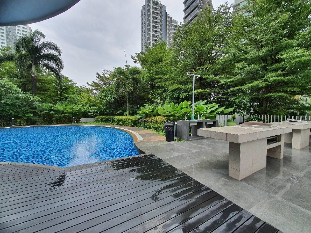 Leicester Suites Condominium For Sale, $899,900, 1 Bed 1 Bath 453 sqft $1,987.00 psf