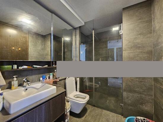 Grandeur Park Residences Condominium For Sale, $1,150,000, 2 Bed 1 Bath 560 sqft $2,054.00 psf