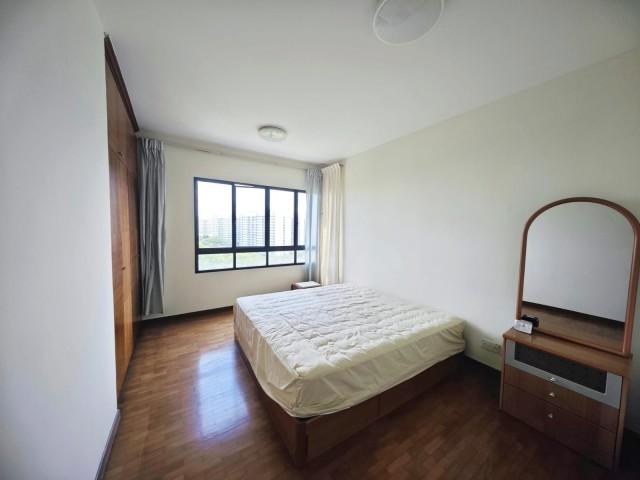 Woodsvale Condominium For Sale, $1,299,998, 3 Bed 3 Bath 1,292 sqft $1,006.00 psf